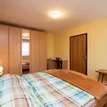 Pekovec Homestay *