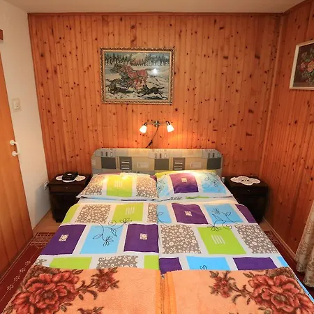 Quarto em Acomodações Particulares Pekovec