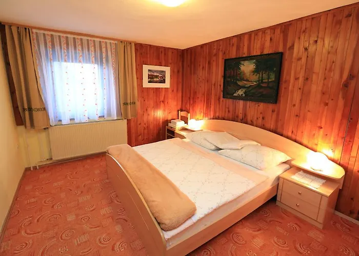 Privatunterkunft Pekovec *